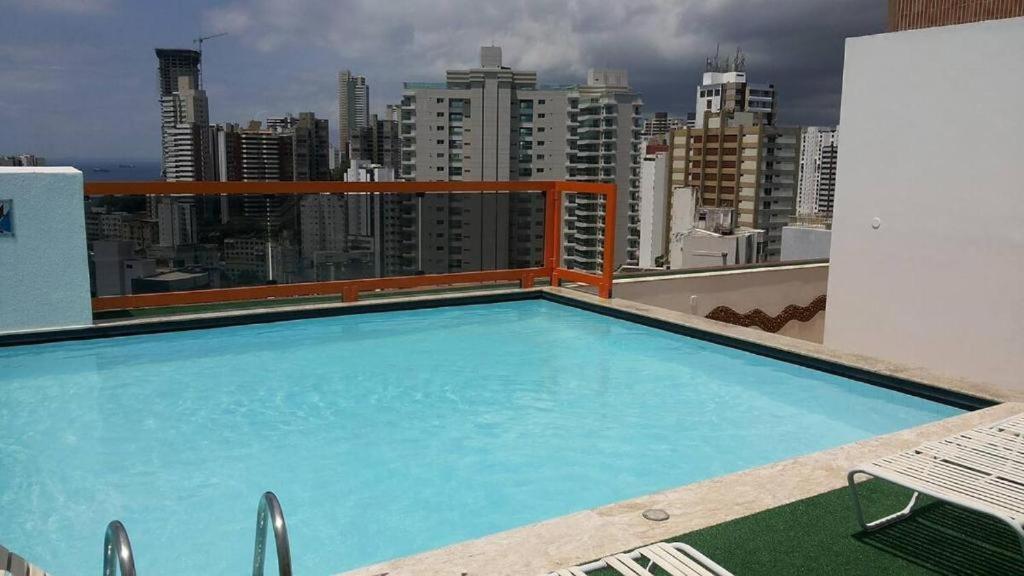 Maravilhoso Apartamento 2 Quartos Com Ofuro Porto Da Barra Salvador Summer Barra Flat Bagian luar foto
