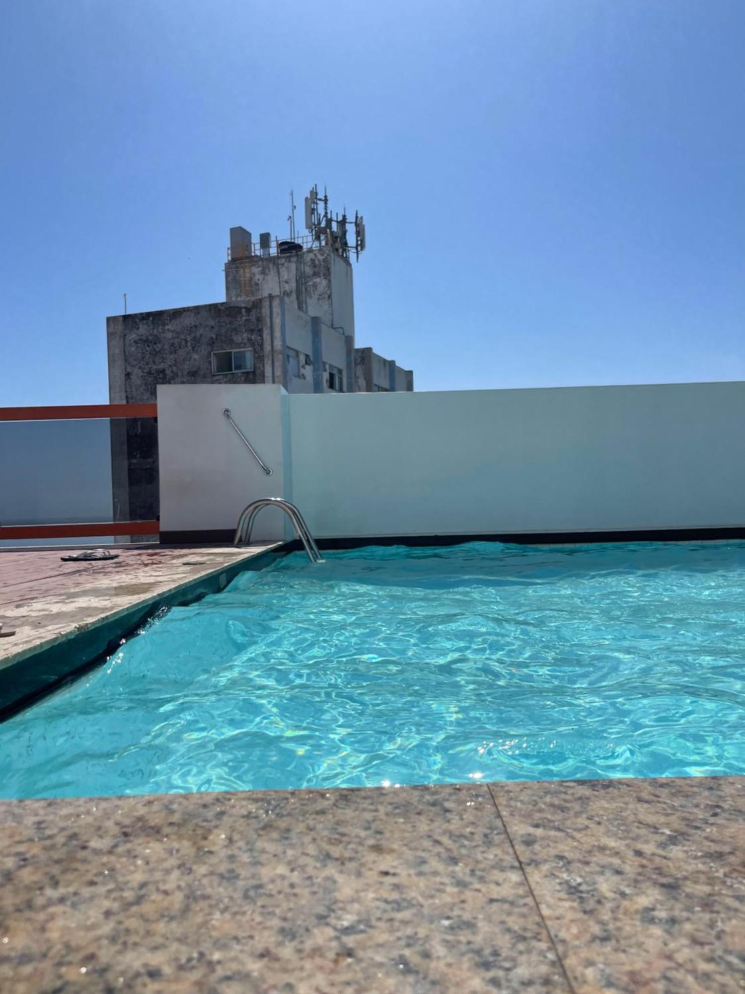 Maravilhoso Apartamento 2 Quartos Com Ofuro Porto Da Barra Salvador Summer Barra Flat Bagian luar foto